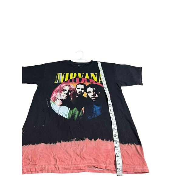 Nirvana Photo Dip-Dye Graphic Hot Topic Band Logo T Shirt Size Medium Tee - Picture 3 of 6